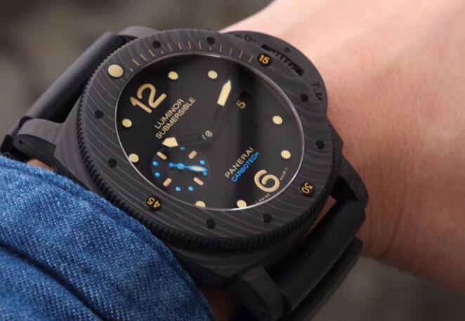 Replica Panerai Luminor Submersible Watches